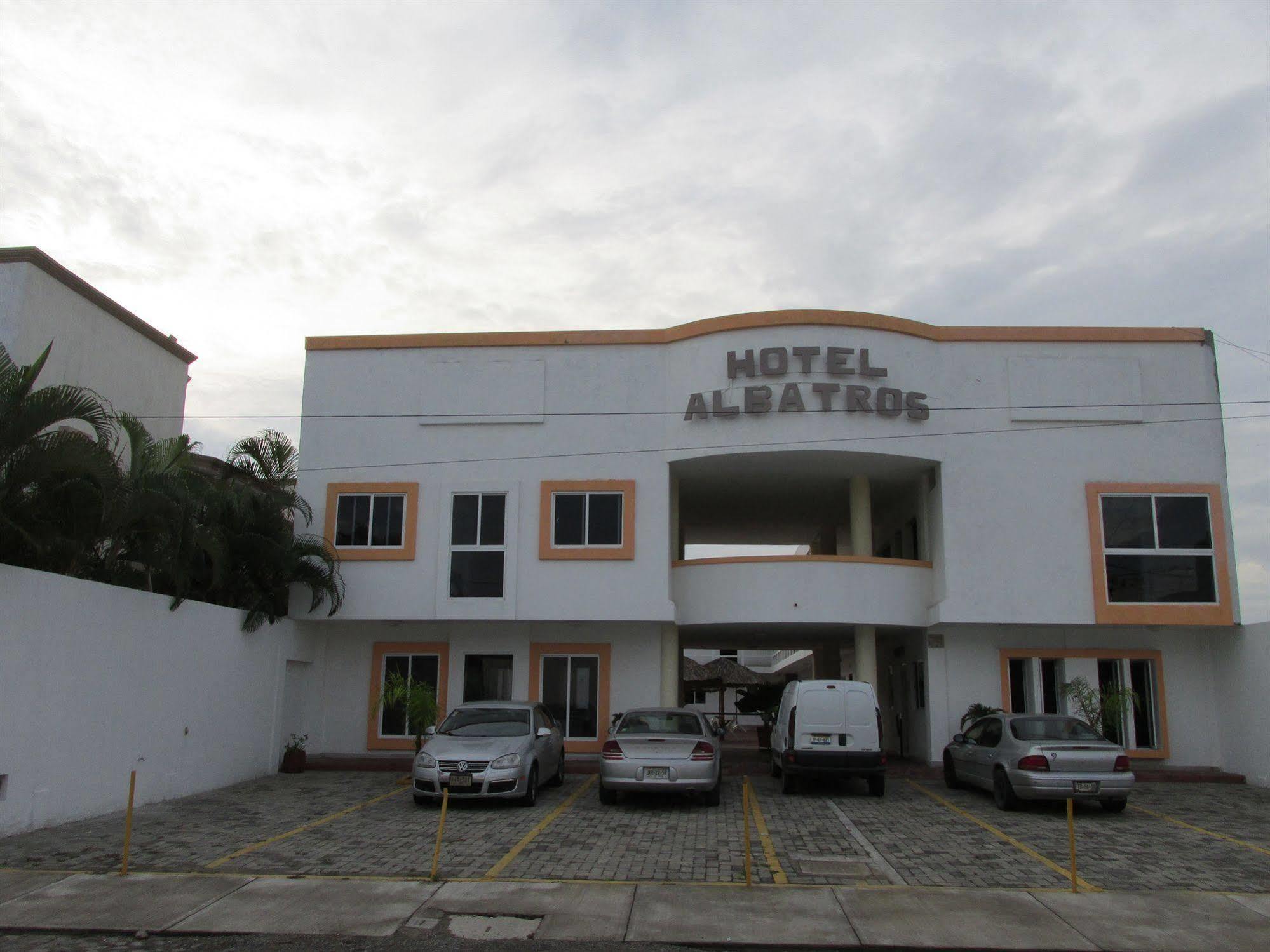 Hotel Albatros Palace Manzanillo Exterior foto