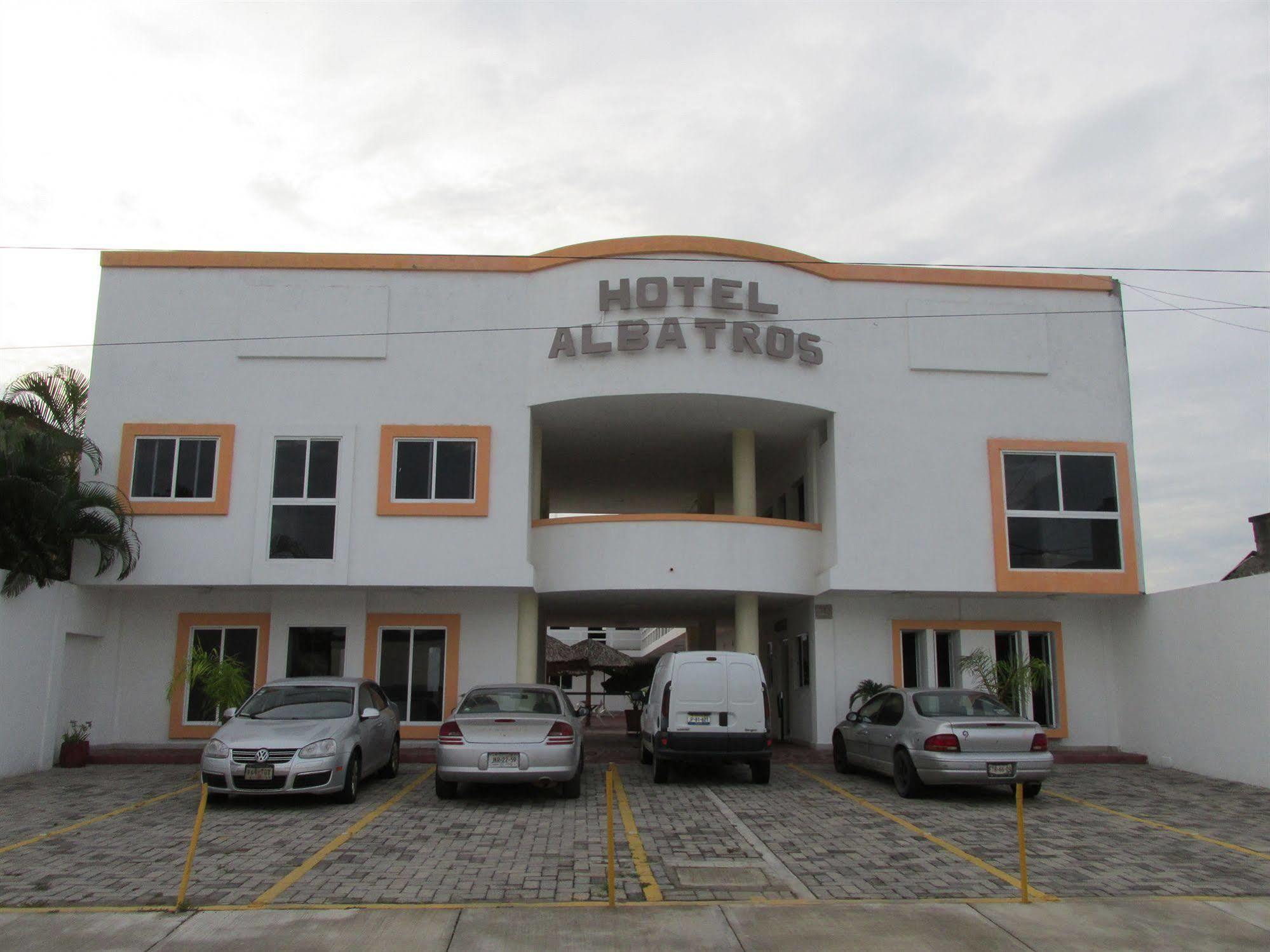 Hotel Albatros Palace Manzanillo Exterior foto